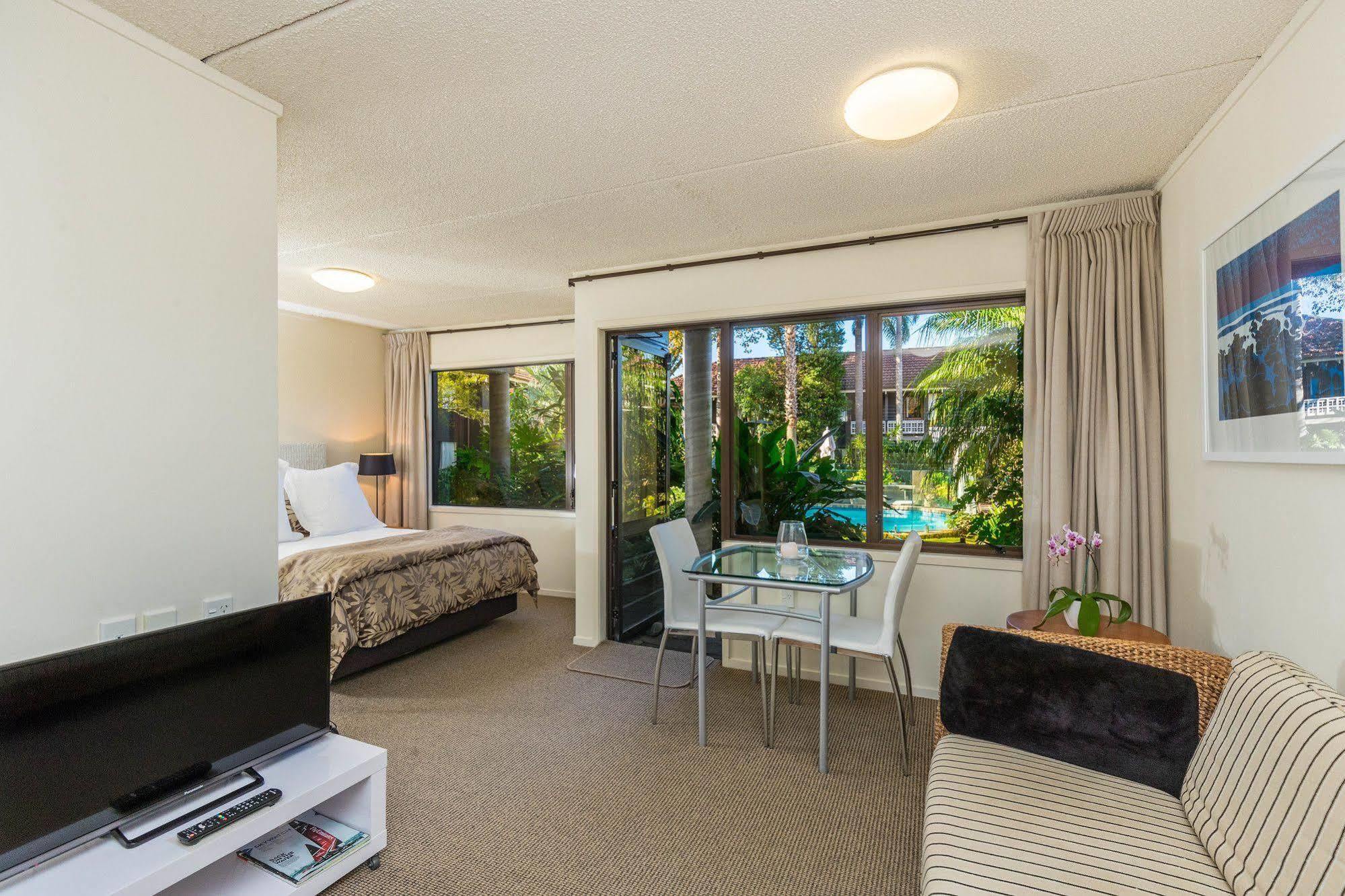 Emerald Inn On Takapuna Beach Auckland Exterior photo
